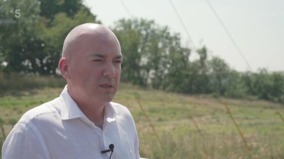 Still from Channel 5 at 35:00