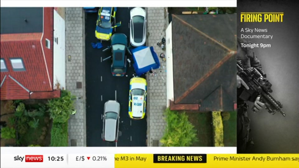 Broadcast still at 25m. Sky News, Sky News Today with Gareth Barlow, 26 August 2026.