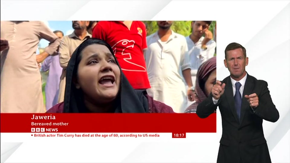 Still from BBC News at 17:00