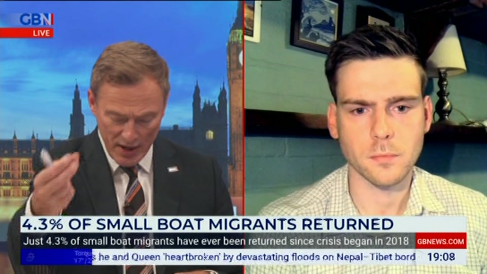 Still from GB News at 8:00