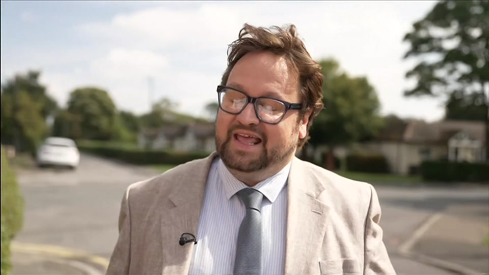 Still from BBC One at 19:00