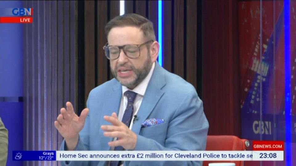 Still from GB News at 8:00