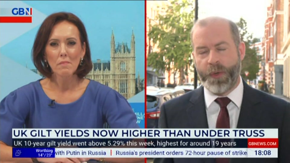 Still from GB News at 8:00