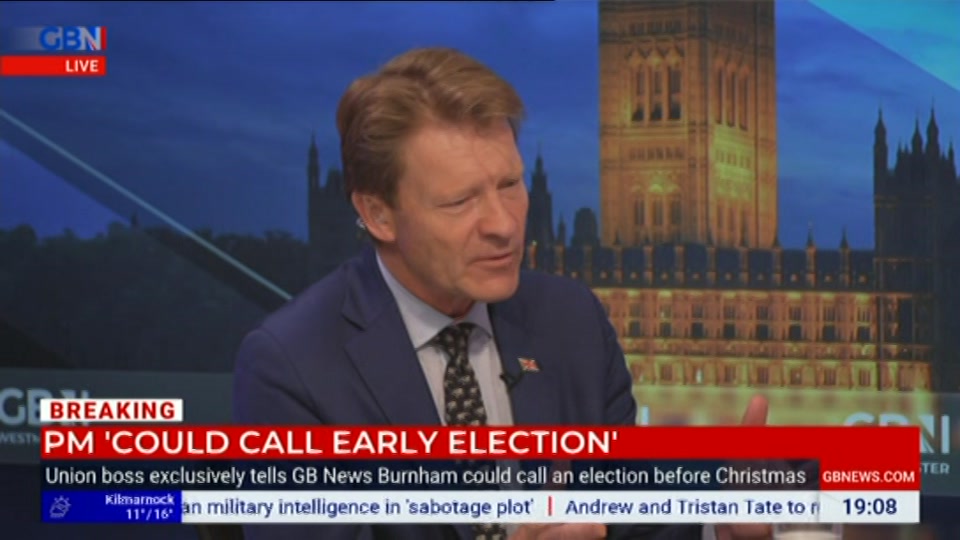 Still from GB News at 8:00