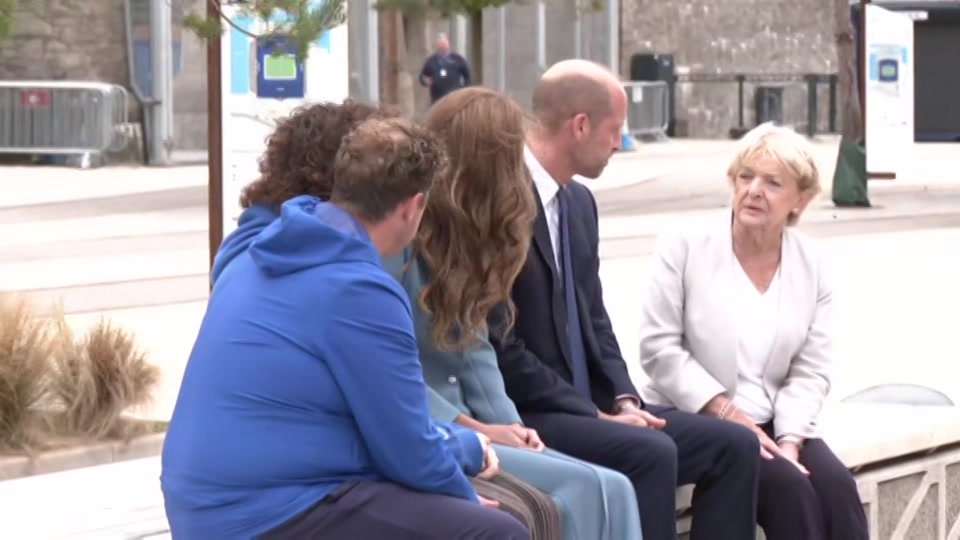 Broadcast still at 25m 30s. ITV, ITV News at Ten, 10 September 2026.