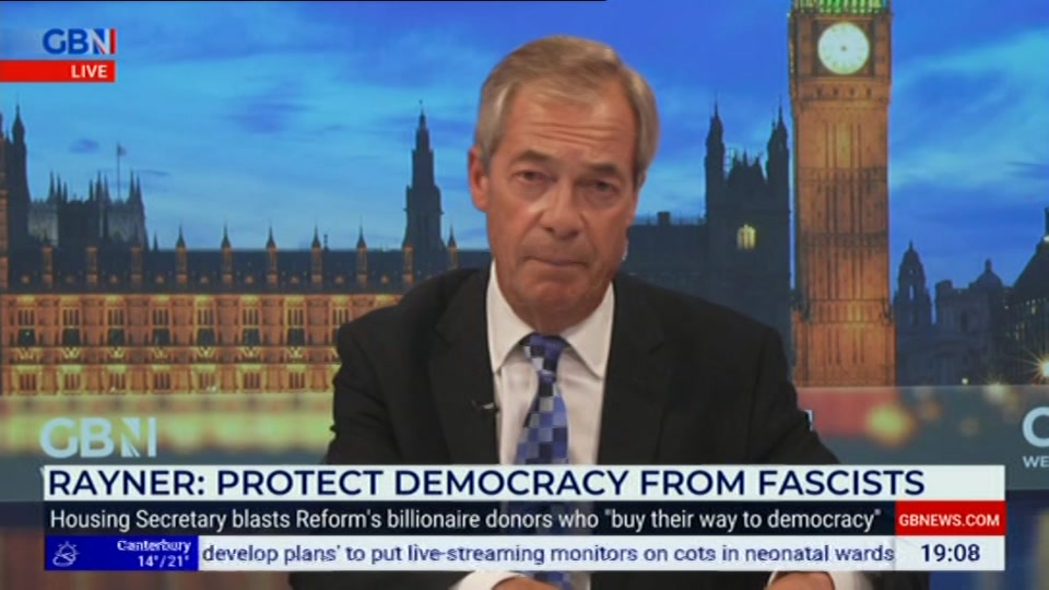 Still from GB News at 8:00