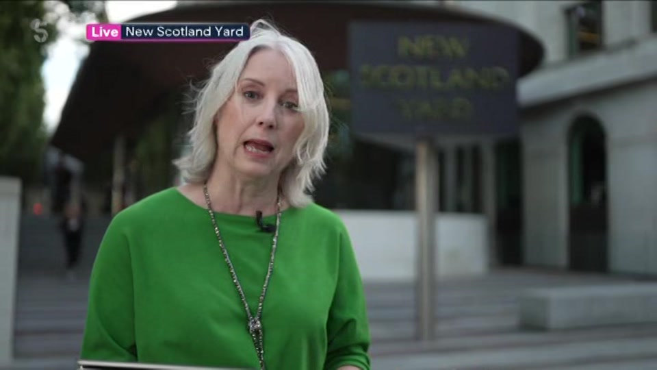 Broadcast still at 8m 30s. Channel 5, 5 News with Dan Walker, 17 September 2026.