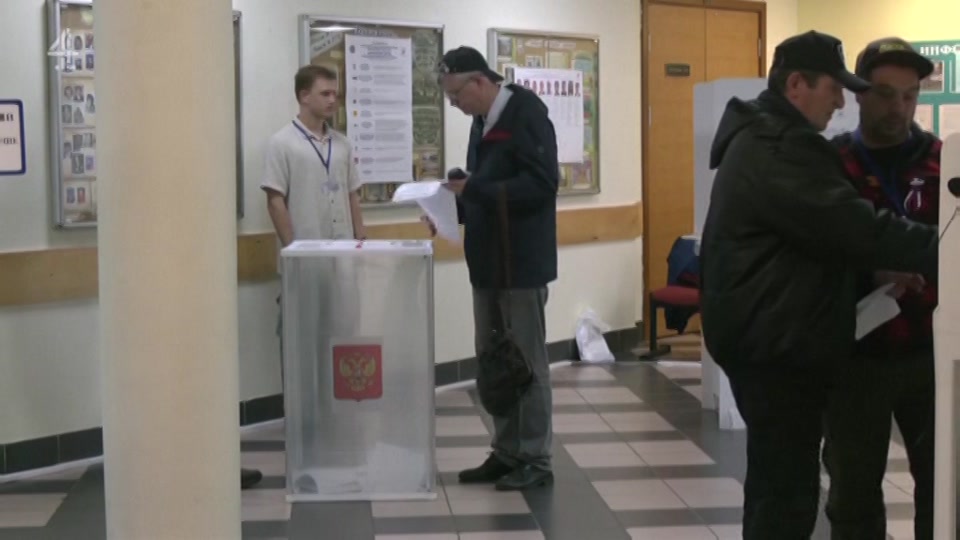 Broadcast still at 1m. Channel 4, Channel 4 News Summary, 18 September 2026.