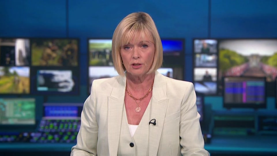 Still from ITV at 17:00
