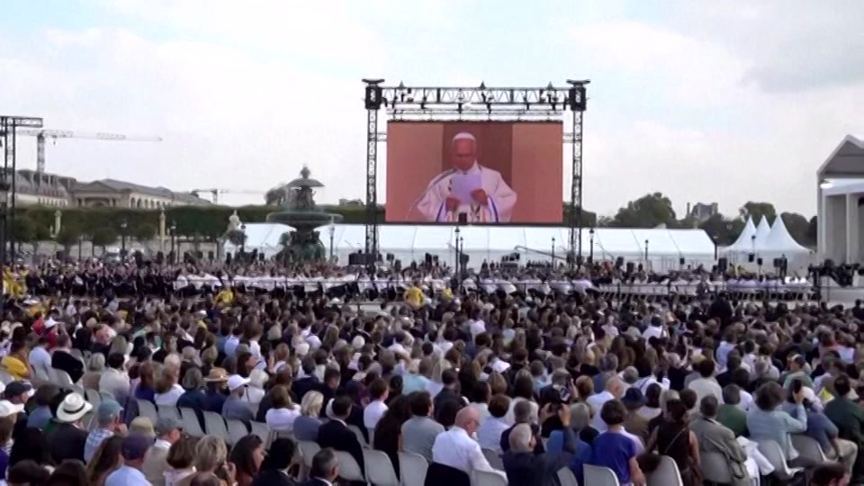 Broadcast still at 1m. Channel 5, 5 News Weekend, 26 September 2026.