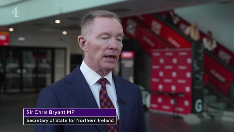 Broadcast still at 21m 30s. Channel 4, Channel 4 News, 27 September 2026.
