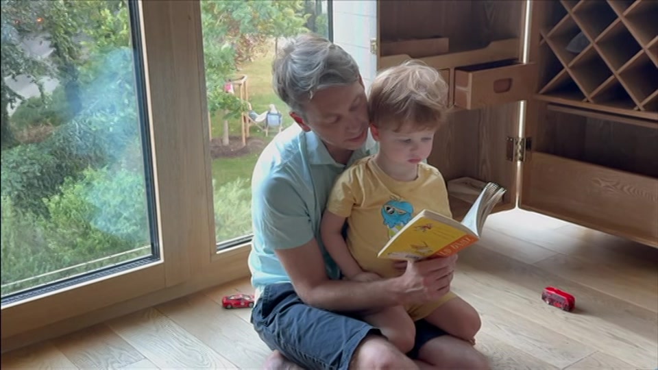 Still from BBC One at 27:00