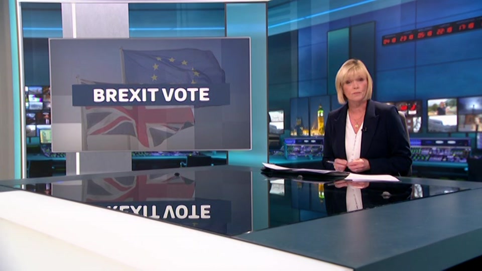 Broadcast still at 18m. ITV, ITV News at Ten, 30 September 2026.
