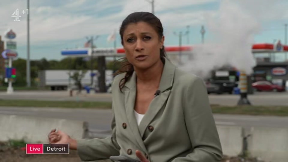 Broadcast still at 6m 30s. Channel 4, Channel 4 News, 2 October 2026.