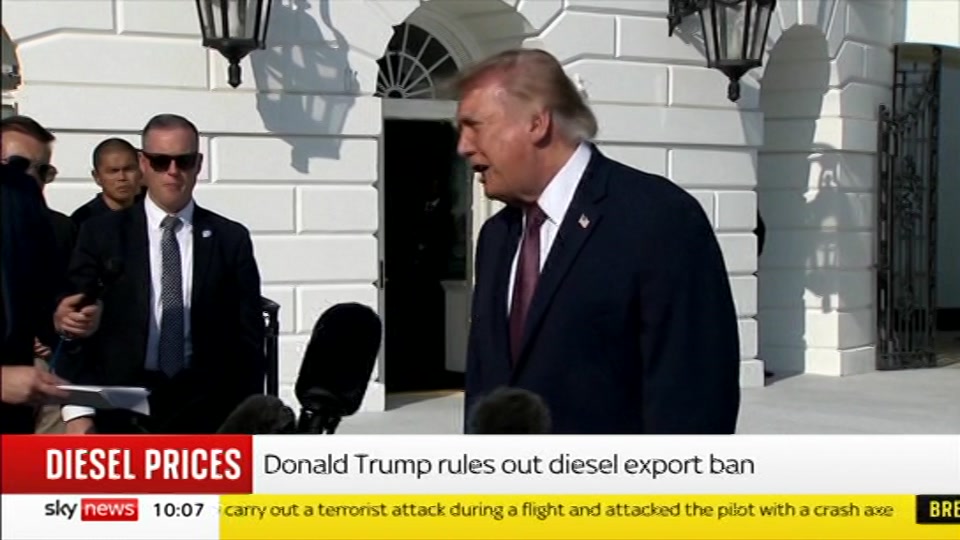 Still from Sky News at 7:00
