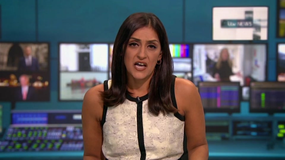 Broadcast still at 4m 30s. ITV, ITV News, 3 October 2026.