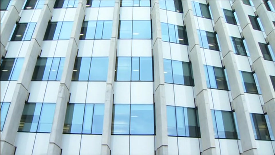 Broadcast still at 21m 30s. BBC One, BBC News at One including..., 5 October 2026.