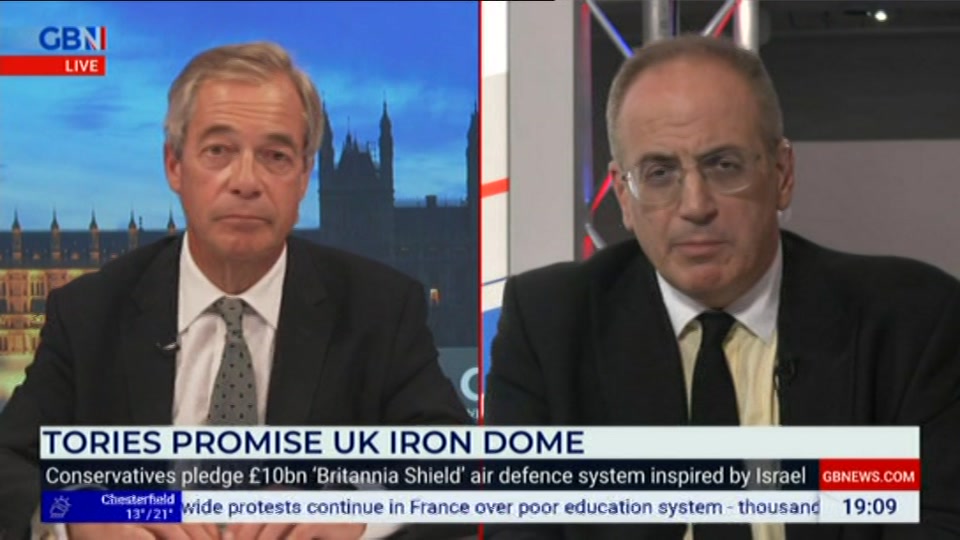 Still from GB News at 9:00