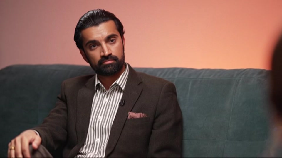 Broadcast still at 29m. ITV, ITV News at Ten, 6 October 2026.