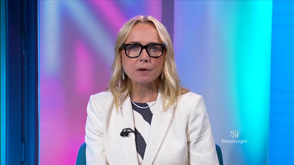 Still from BBC Two at 18:00
