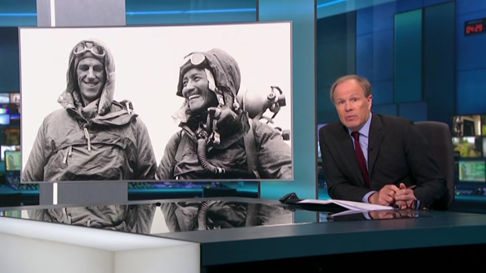Broadcast still at 29m 30s. ITV, ITV News at Ten, 14 October 2026.