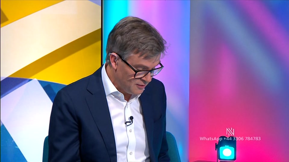 Still from BBC Two at 4:00