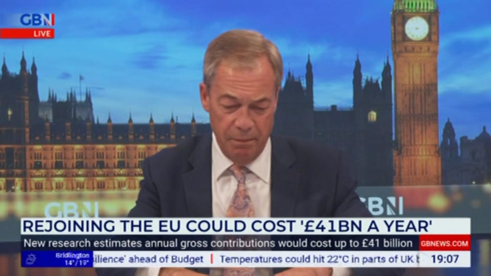 Still from GB News at 7:00