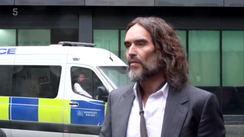 Still from Channel 5 at 3:00