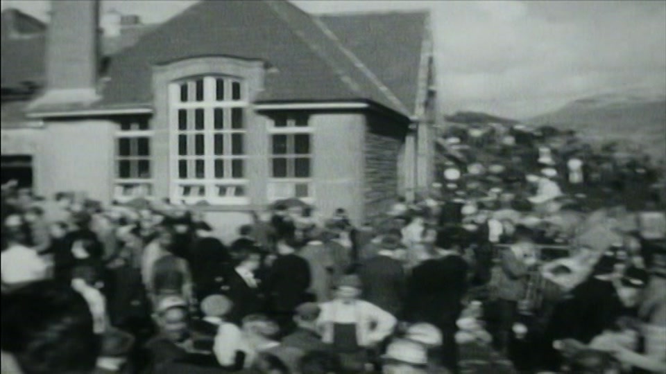 Still from BBC One at 18:00