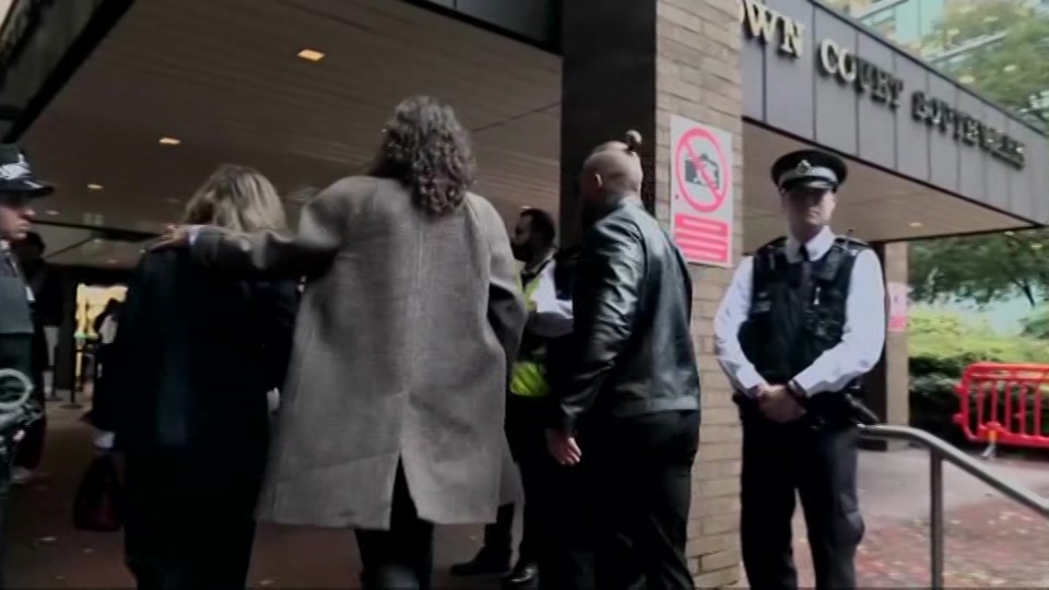 Broadcast still at 9m 30s. ITV, ITV Lunchtime News, 21 October 2026.