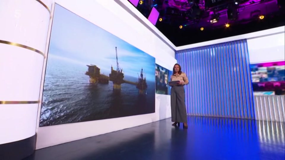 Still from Channel 5 at 1:30
