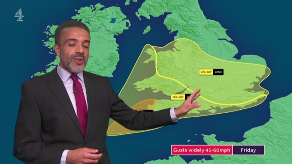 Broadcast still at 38m 30s. Channel 4, Channel 4 News, 22 October 2026.