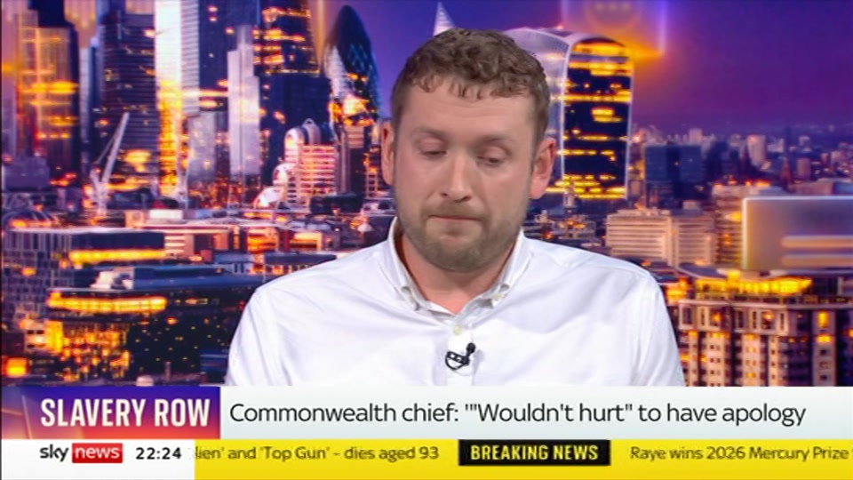 Broadcast still at 24m. Sky News, The Wrap With Anna Botting, 22 October 2026.