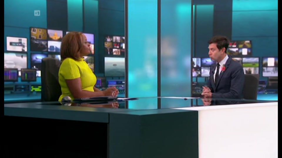 Broadcast still at 45m. ITV, ITV Evening News, 23 October 2026.