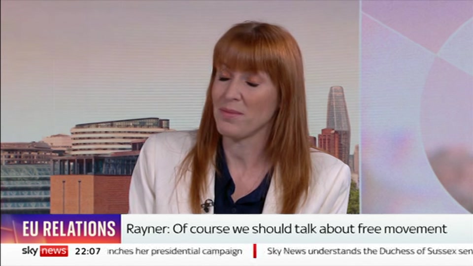 Still from Sky News at 7:00