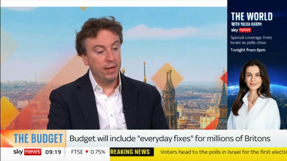 Still from Sky News at 19:00