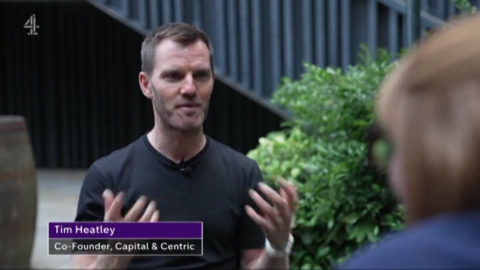 Broadcast still at 15m. Channel 4, Channel 4 News, 17 July 2026.