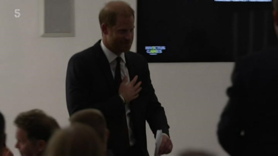 Broadcast still at 11m. 5, 5 News with Dan Walker, 7 July 2026.