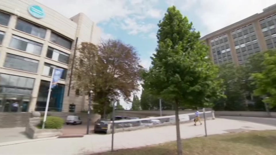 Still from Channel 5 at 6:00
