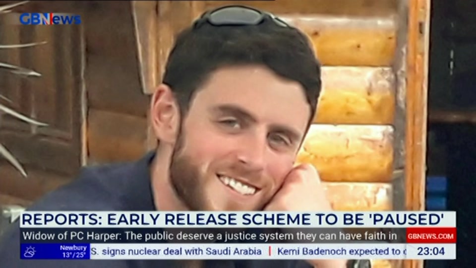 Still from GB News at 4:00