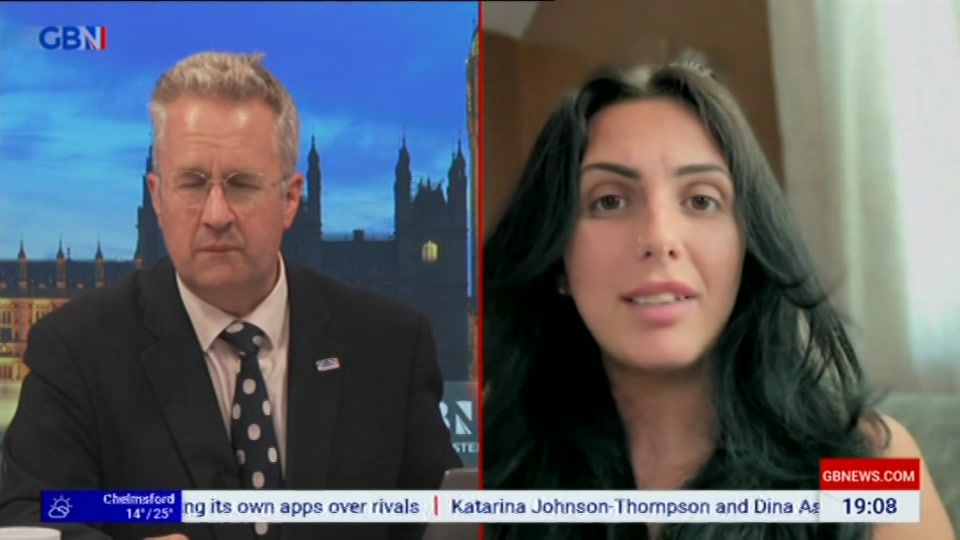 Still from GB News at 8:00