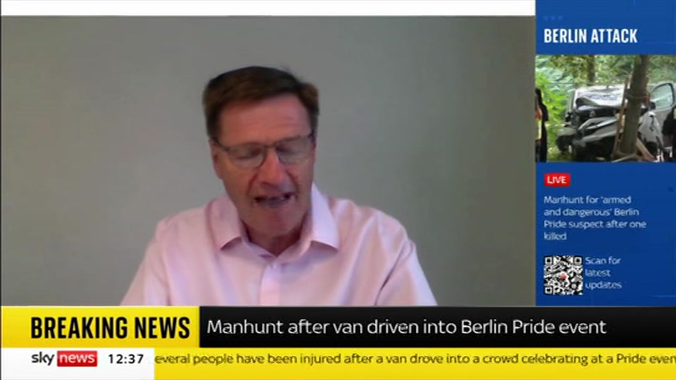 Still from Sky News at 7:00