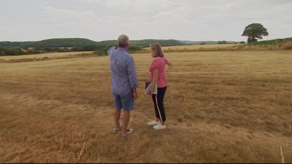 Still from ITV at 2:00
