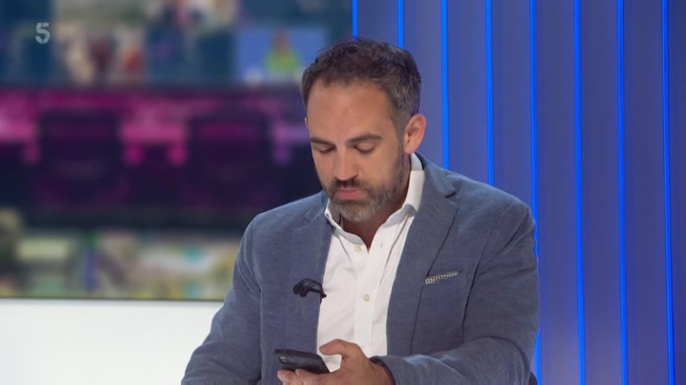 Still from Channel 5 at 3:00