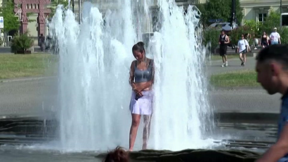 Still from Channel 4 at 21:00