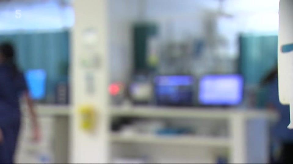 Broadcast still at 0s. 5, 5 News at Lunchtime, 4 August 2026.
