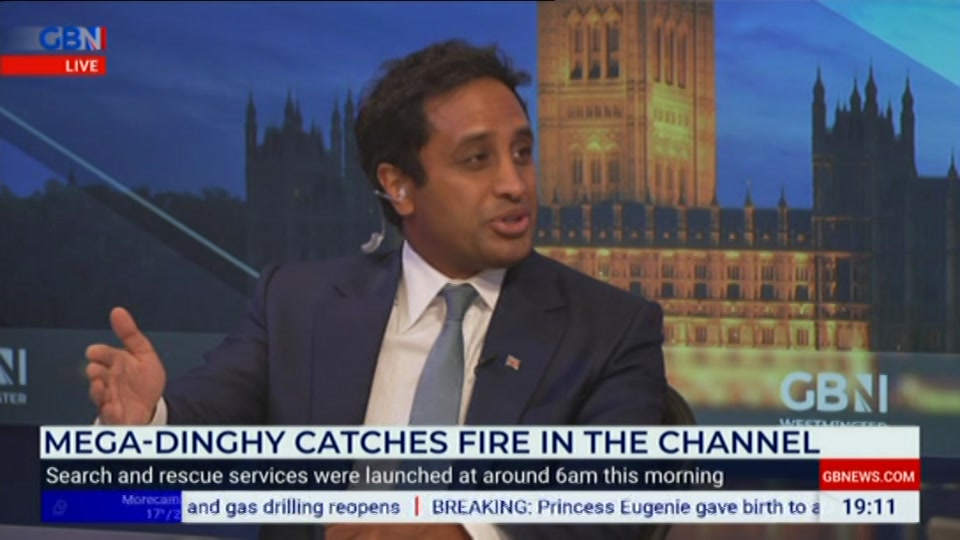 Still from GB News at 11:00