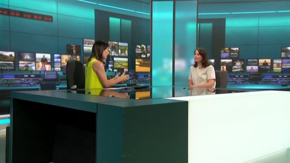 Still from ITV at 2:00