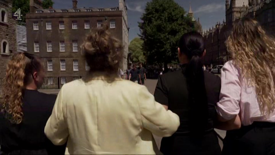 Still from Channel 4 at 1:00