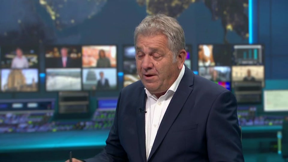 Broadcast still at 21m. ITV1, ITV News at Ten, 10 August 2026.